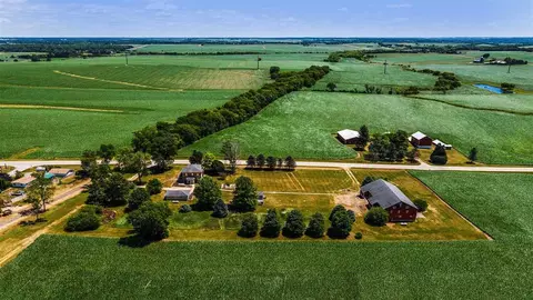 10538 N Pecatonica Rd, Leaf River, IL 61047 photo 45