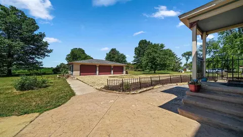 10538 N Pecatonica Rd, Leaf River, IL 61047 photo 43
