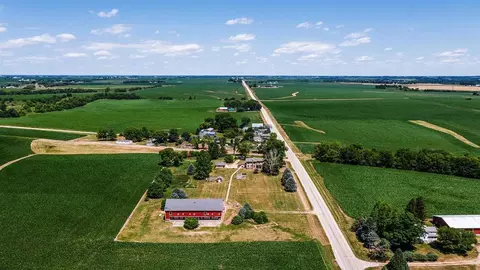 10538 N Pecatonica Rd, Leaf River, IL 61047 photo 41