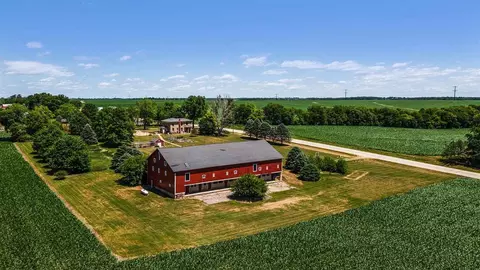 10538 N Pecatonica Rd, Leaf River, IL 61047 photo 39