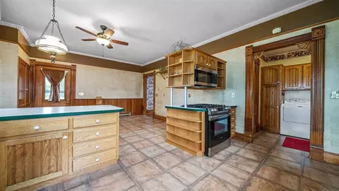 10538 N Pecatonica Rd, Leaf River, IL 61047 photo 8