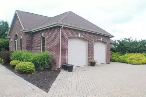 8696 Overlook Dr, Roscoe, IL 61073 photo 3