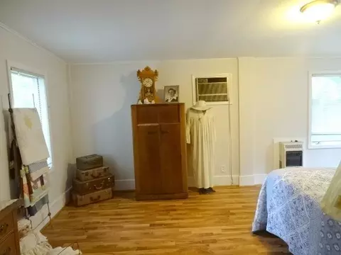 31 N Bailey, Freeport, IL 61032 photo 5