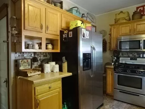 31 N Bailey, Freeport, IL 61032 photo 28