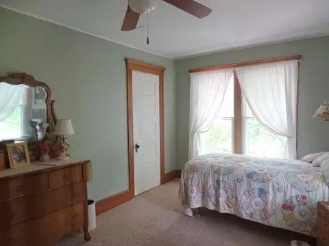31 N Bailey, Freeport, IL 61032 photo 10
