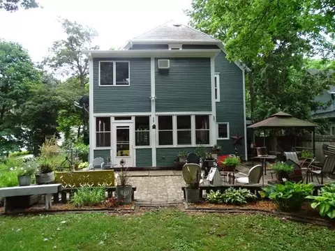 31 N Bailey, Freeport, IL 61032 photo 37