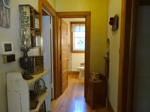 31 N Bailey, Freeport, IL 61032 photo 24