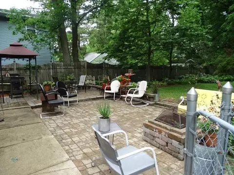 31 N Bailey, Freeport, IL 61032 photo 36