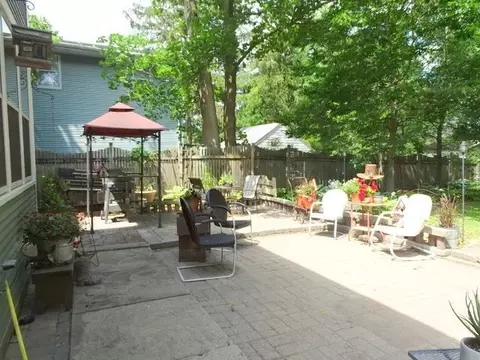 31 N Bailey, Freeport, IL 61032 photo 35