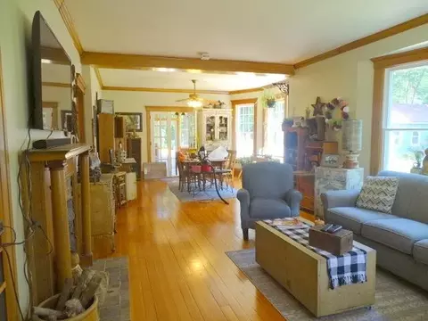 31 N Bailey, Freeport, IL 61032 photo 18