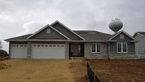1602 Hawks Pass, Beloit, WI 53511 photo 1