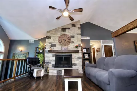 12472 Chuckanut Dr, Roscoe, IL 61073 photo 16