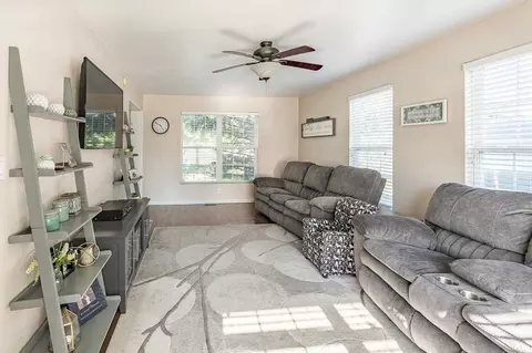 407 N Turner St, Davis, IL 61019 photo 6
