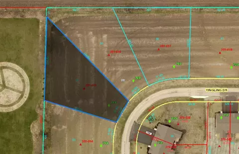 718 Yingling Dr, Dixon, IL 61021