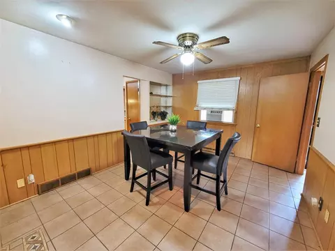 1005 E 4th St, Belvidere, IL 61008 photo 10
