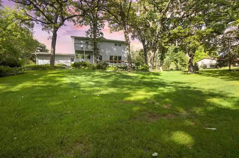 6685 Westgate Ct, Roscoe, IL 61073 photo 4