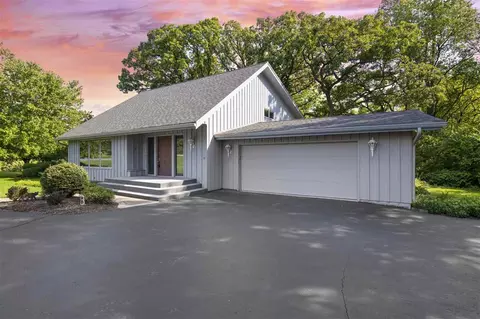 6685 Westgate Ct, Roscoe, IL 61073 photo 1