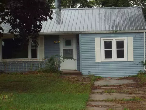 2632 E River Rd, Freeport, IL 61032 photo 7