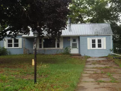2632 E River Rd, Freeport, IL 61032 photo 8