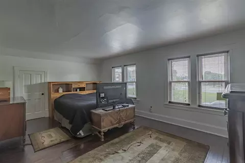 737 Division St, Pecatonica, IL 61063 photo 5