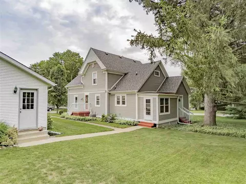 737 Division St, Pecatonica, IL 61063 photo 30