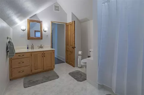 737 Division St, Pecatonica, IL 61063 photo 11