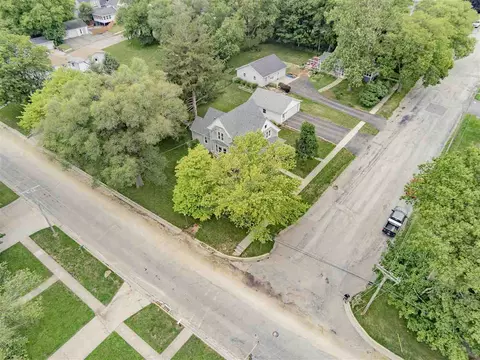 737 Division St, Pecatonica, IL 61063 photo 29