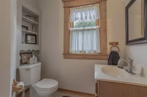 737 Division St, Pecatonica, IL 61063 photo 14