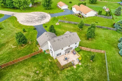15787 E Oak Tree Dr, Davis Junction, IL 61020 photo 5