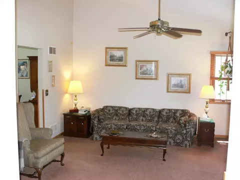 10899 Sixth St, Roscoe, IL 61073 photo 14