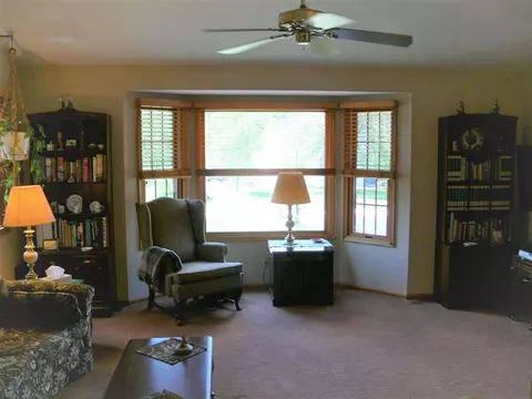 10899 Sixth St, Roscoe, IL 61073 photo 13