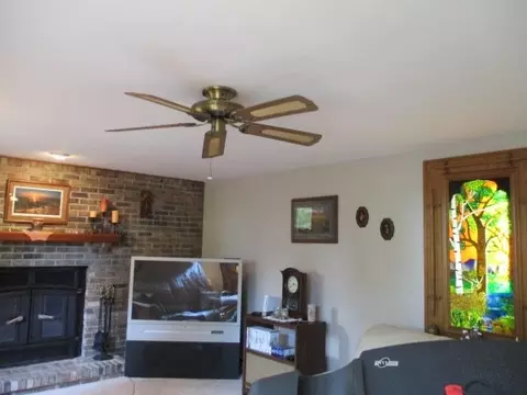 548 Baintree, Lake Summerset, IL 61019 photo 7