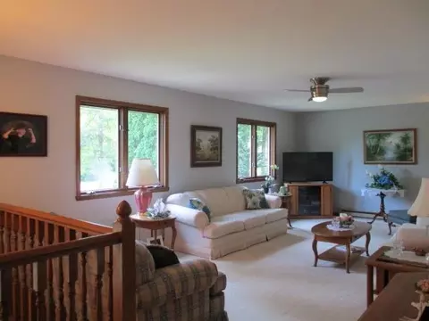 548 Baintree, Lake Summerset, IL 61019 photo 8