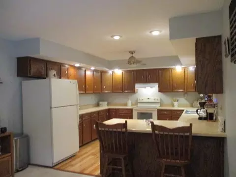 548 Baintree, Lake Summerset, IL 61019 photo 5