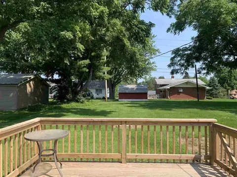 506 E Ridge St, Mount Carroll, IL 61053 photo 6