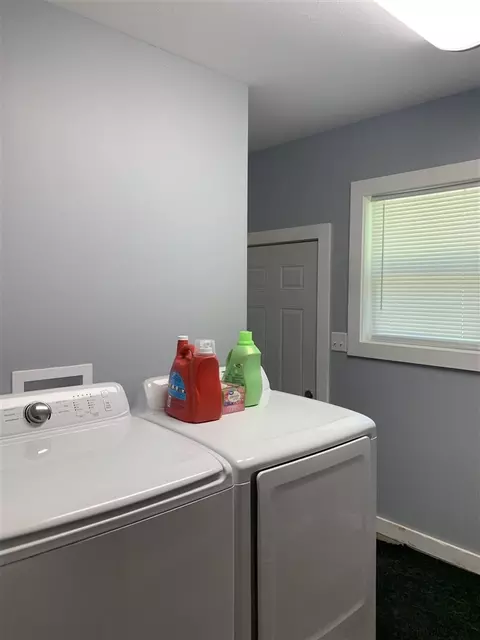 506 E Ridge St, Mount Carroll, IL 61053 photo 17