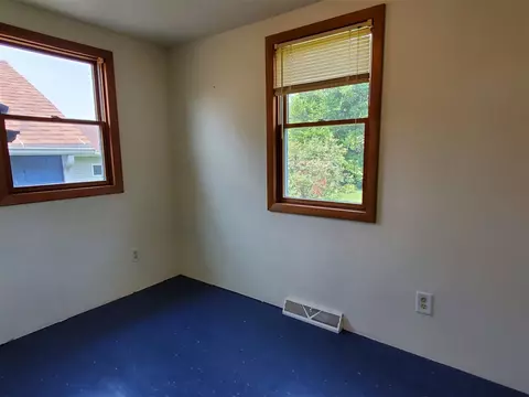 508 E Washington St, Warren, IL 61087 photo 15