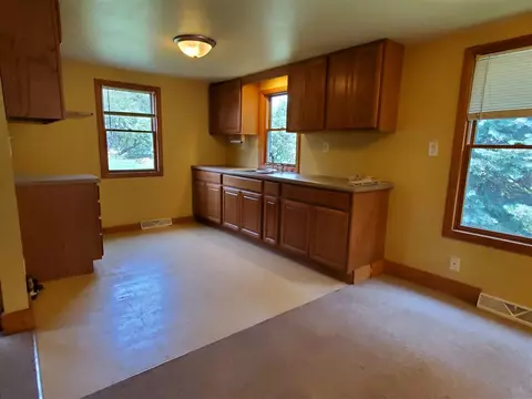 508 E Washington St, Warren, IL 61087 photo 8