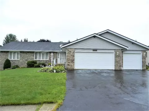 1663 Trainer Rd, Rockford, IL 61108 photo 1