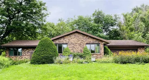 10429 Ardis Rd, Roscoe, IL 61073 photo 1