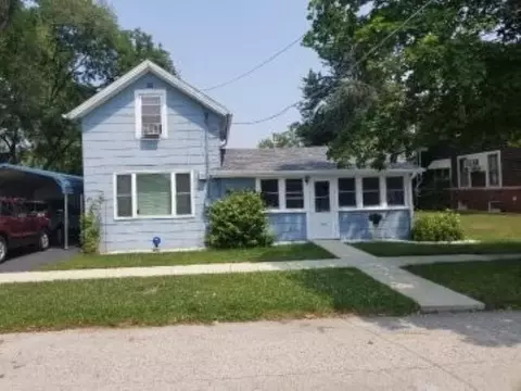 219 W Sixth St, Pecatonica, IL 61063 photo 1