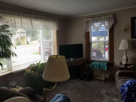 219 W Sixth St, Pecatonica, IL 61063 photo 8