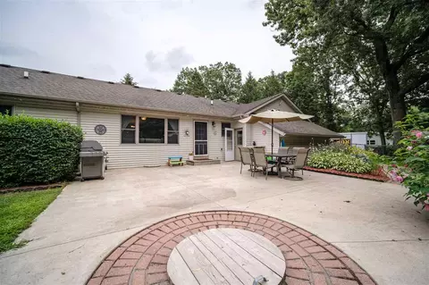 13748 Beaver Rd, Roscoe, IL 61073 photo 46