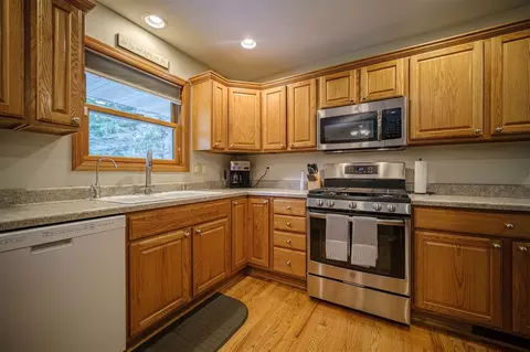 13748 Beaver Rd, Roscoe, IL 61073 photo 21
