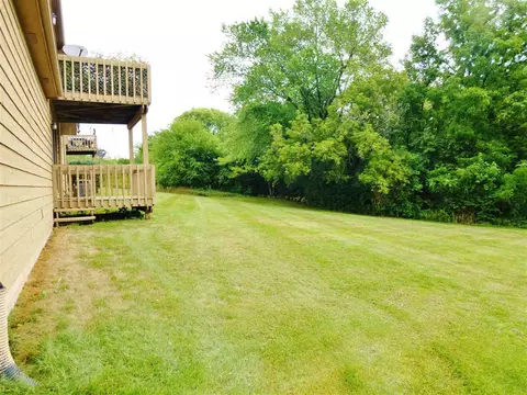 4121 Split Leaf Dr, Loves Park, IL 61111 photo 3