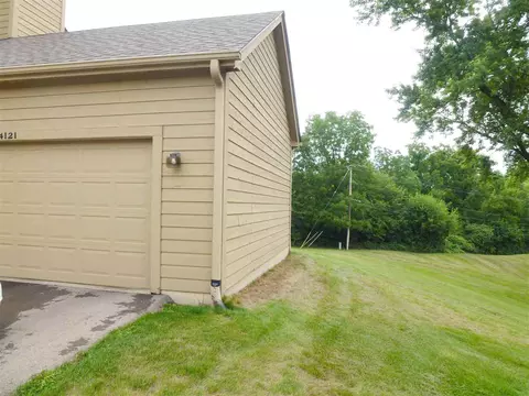 4121 Split Leaf Dr, Loves Park, IL 61111 photo 2