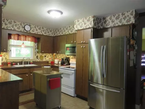 8766 Lovesee Rd, Roscoe, IL 61073 photo 10