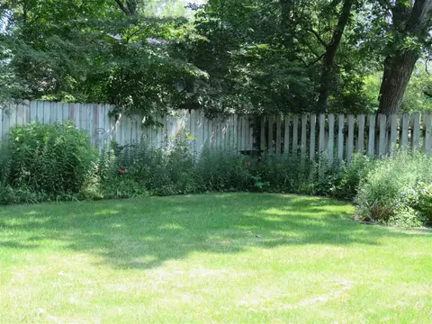 8766 Lovesee Rd, Roscoe, IL 61073 photo 5