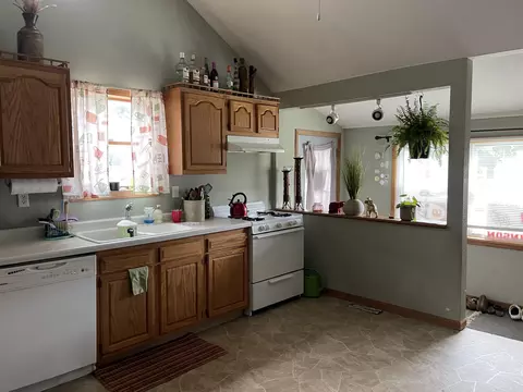 236 N Foley, Freeport, IL 61032 photo 2