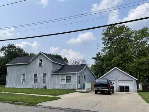 236 N Foley, Freeport, IL 61032 photo 1